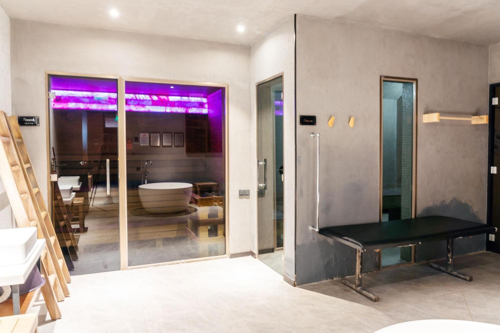 Sulo Vip Spa Atyraū Eksteriør billede